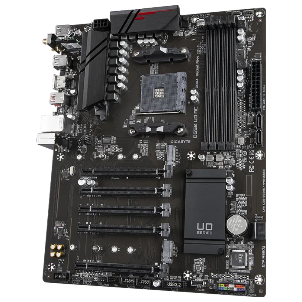 Tarjeta Madre Gigabyte B550 UD AC | Socket AM4 |4*DDR4 | 3200MHz | WiFi | ATX, RGB Fusion